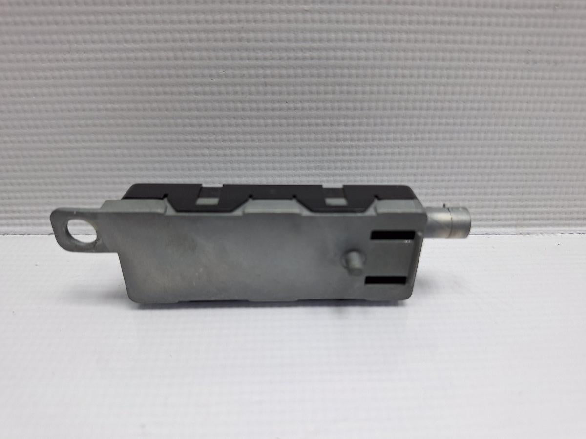 Amplificator antena VOLKSWAGEN PASSAT Variant 3C5 2005 - 2011 TDI CAYC 3C9035552