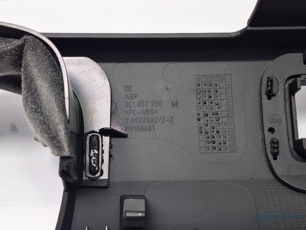 Ornament plansa bord VOLKSWAGEN PASSAT Variant 3C5 2005 - 2011 TDI CAYC 3C1857200H