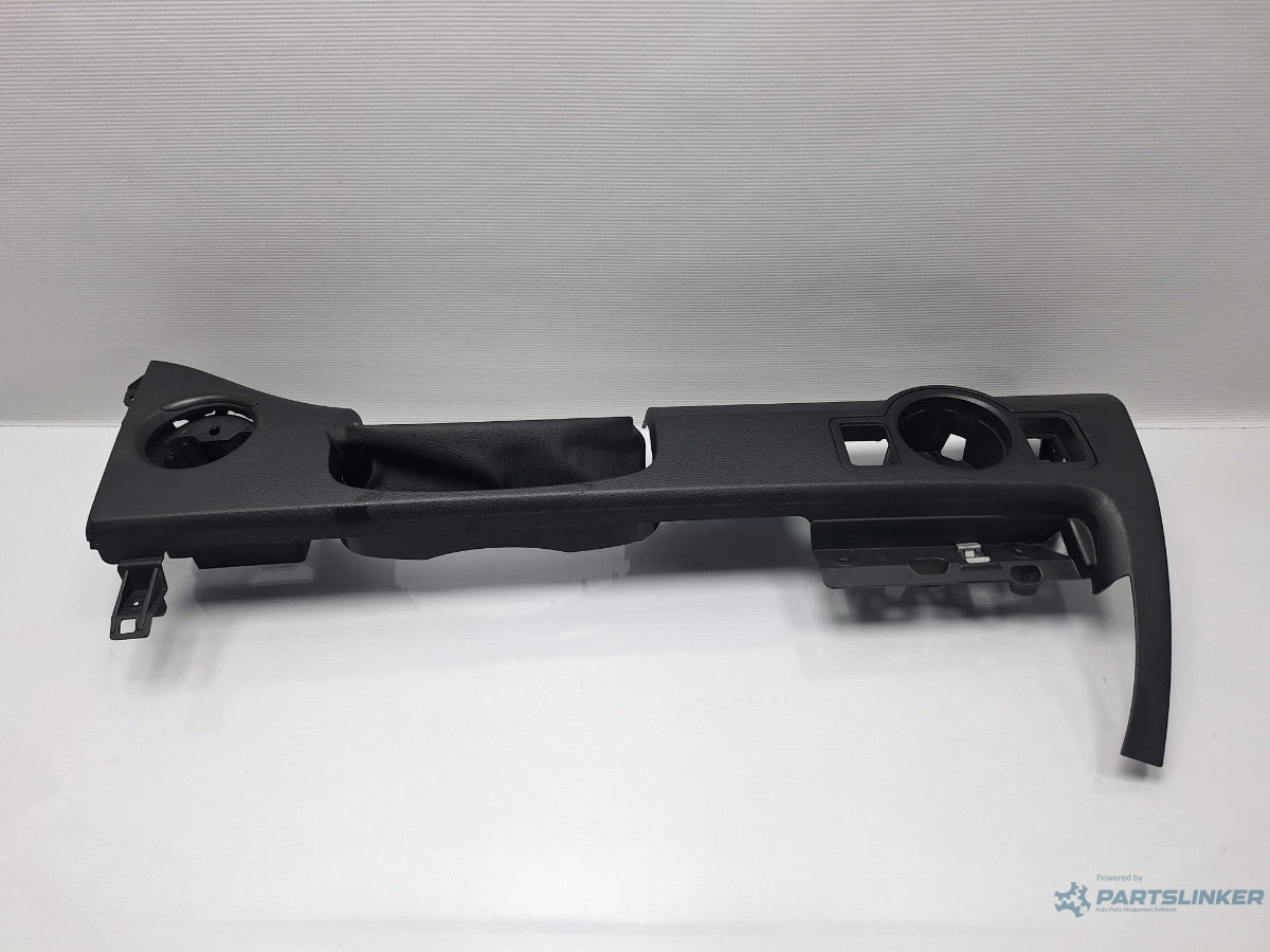 Ornament plansa bord VOLKSWAGEN PASSAT Variant 3C5 2005 - 2011 TDI CAYC 3C1857200H