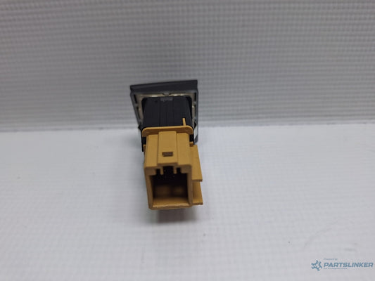 Buton start&stop VOLKSWAGEN PASSAT Variant 3C5 2005 - 2011 TDI CAYC 3C0905218