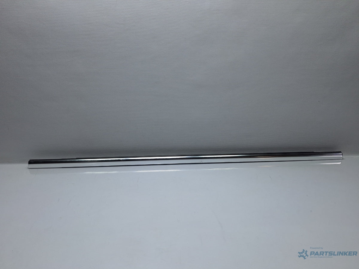 Perie geam usa dreapta spate VOLKSWAGEN PASSAT Variant 3C5 2005 - 2011 TDI CAYC 3C9839476B