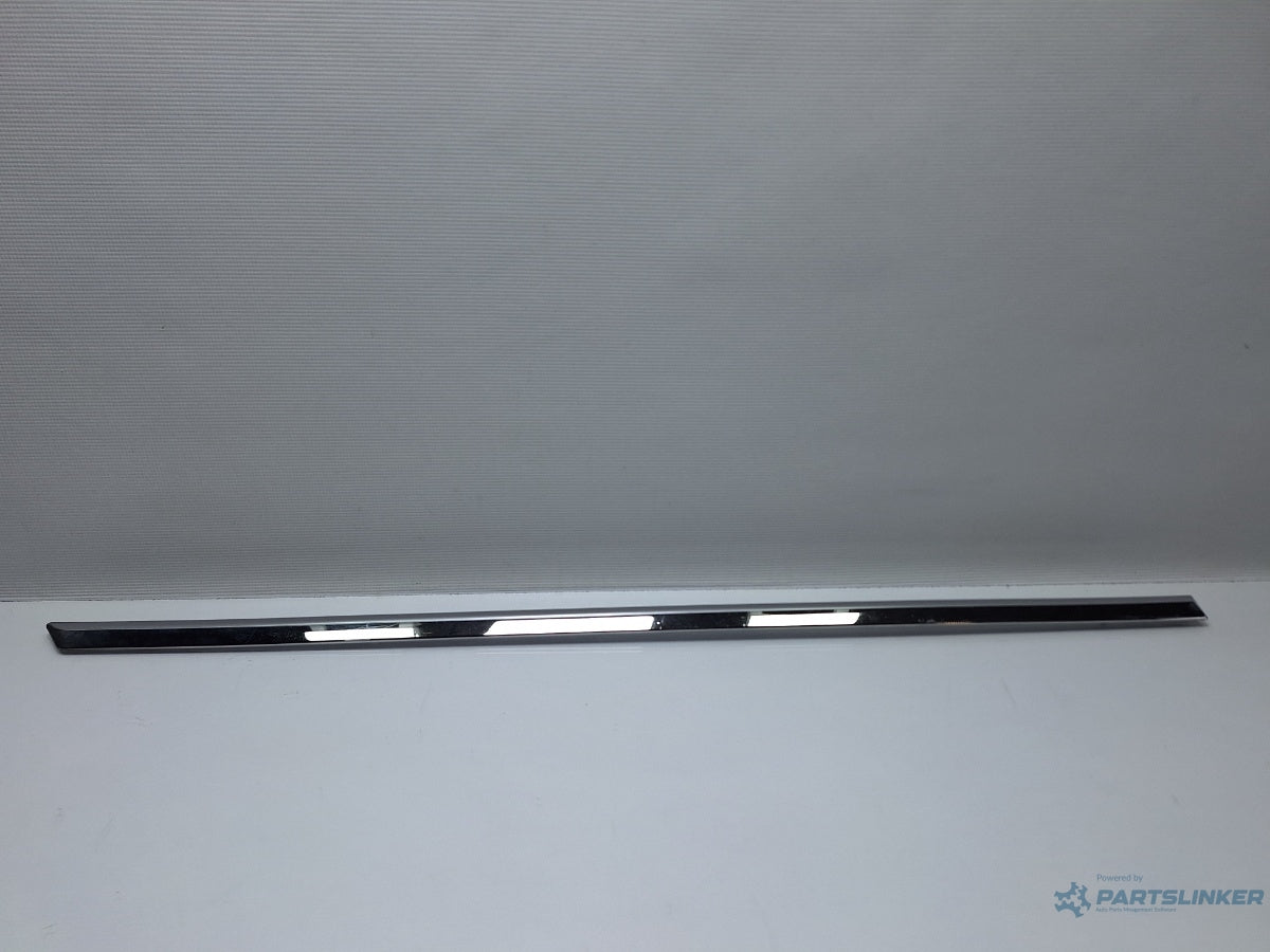 Bandou crom usa dreapta spate VOLKSWAGEN PASSAT Variant 3C5 2005 - 2011 TDI CAYC 3C0853754C
