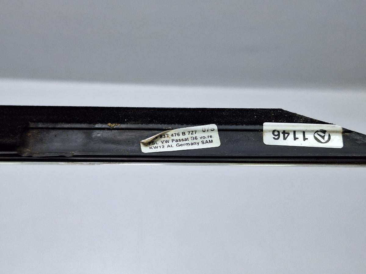 Perie geam usa dreapta fata VOLKSWAGEN PASSAT Variant 3C5 2005 - 2011 TDI CAYC 3C4837476B