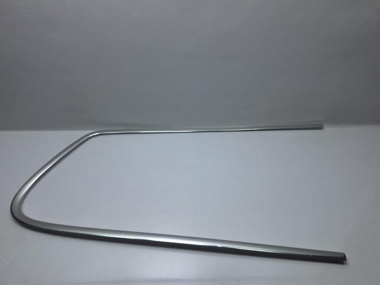Ornament crom geam fix lateral dreapta spate VOLKSWAGEN PASSAT Variant 3C5 2005 - 2011 TDI CAYC 3C9853346