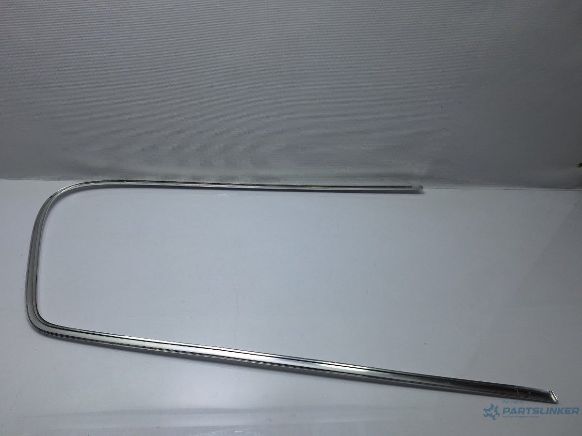 Ornament crom geam fix lateral dreapta spate VOLKSWAGEN PASSAT Variant 3C5 2005 - 2011 TDI CAYC 3C9853346