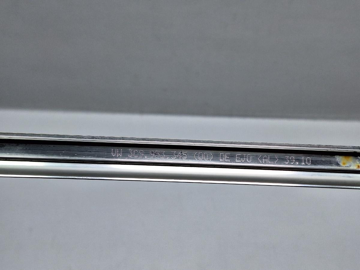 Ornament crom geam fix lateral stanga spate VOLKSWAGEN PASSAT Variant 3C5 2005 - 2011 TDI CAYC 3C9953345