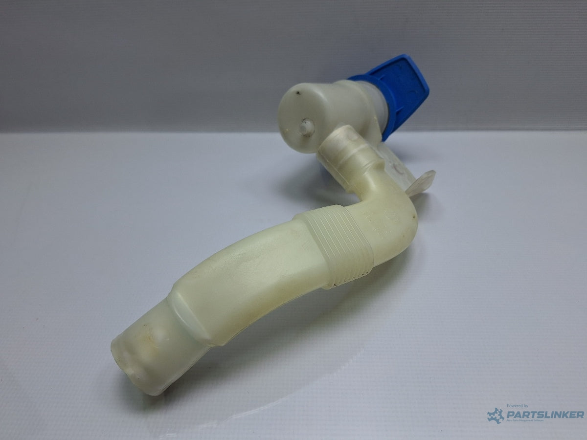 Gat umplere vas lichid parbriz VOLKSWAGEN JETTA IV 162, 163, AV3, AV2 2009 - > TDI CAYC 5C6955453Q