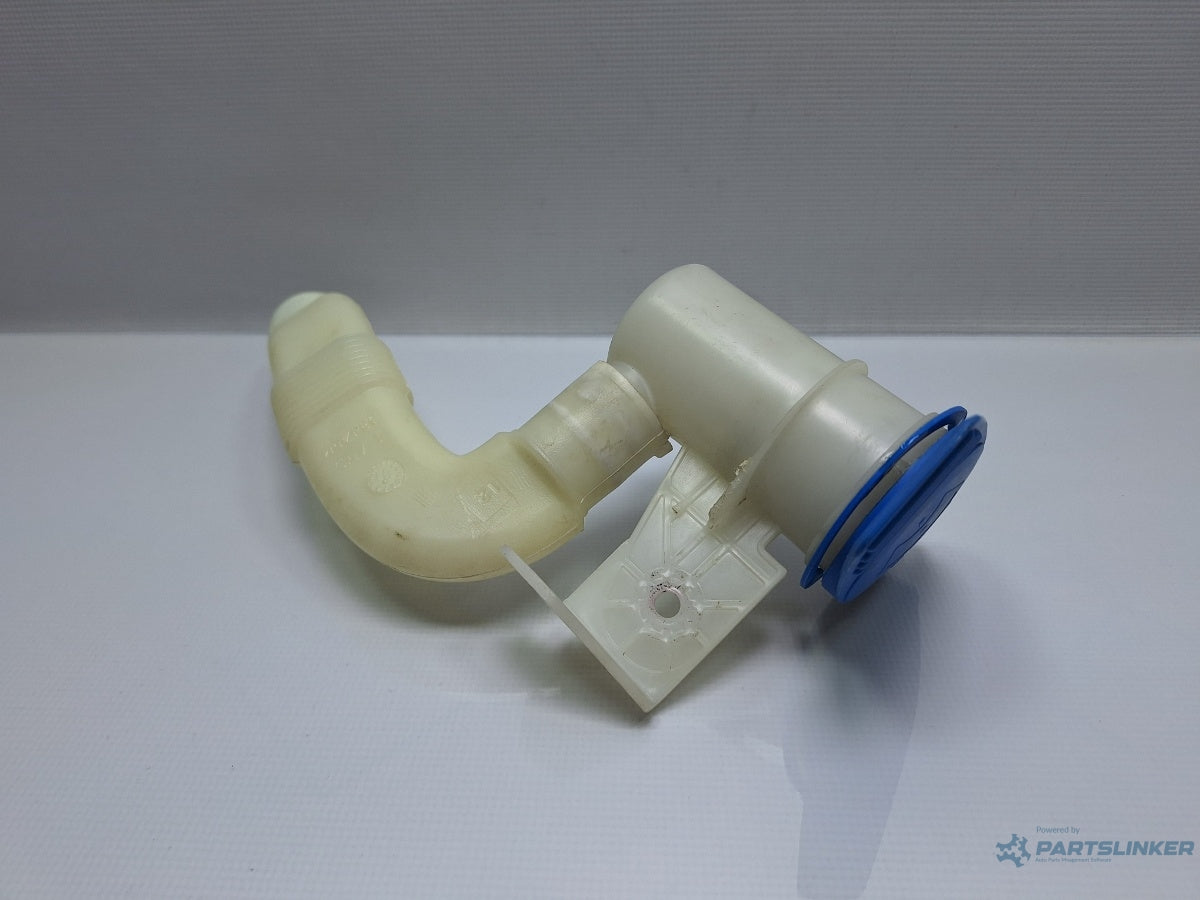 Gat umplere vas lichid parbriz VOLKSWAGEN JETTA IV 162, 163, AV3, AV2 2009 - > TDI CAYC 5C6955453Q