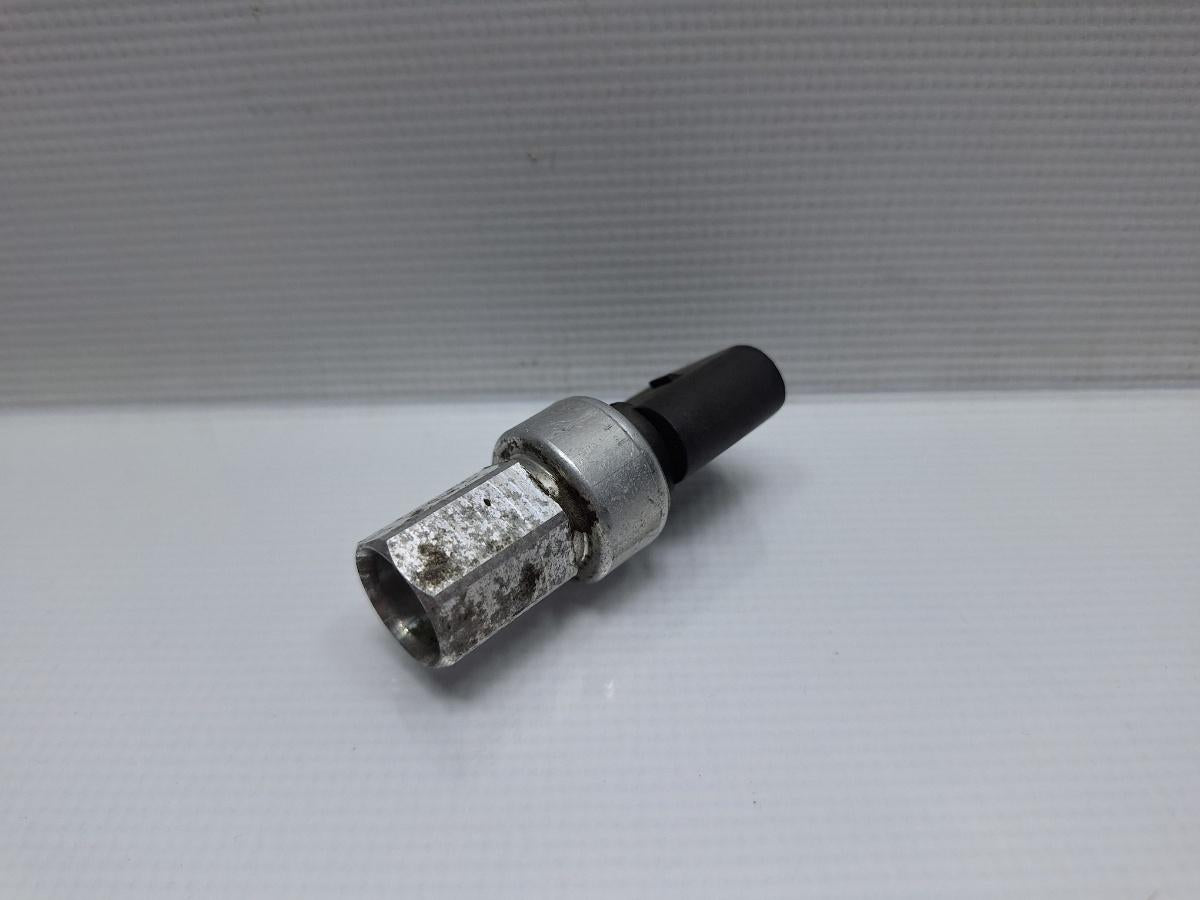 Senzor presiune AC VOLKSWAGEN JETTA IV 162, 163, AV3, AV2 2012 1.6 TDI CAYC 77KW|105HP 2012
