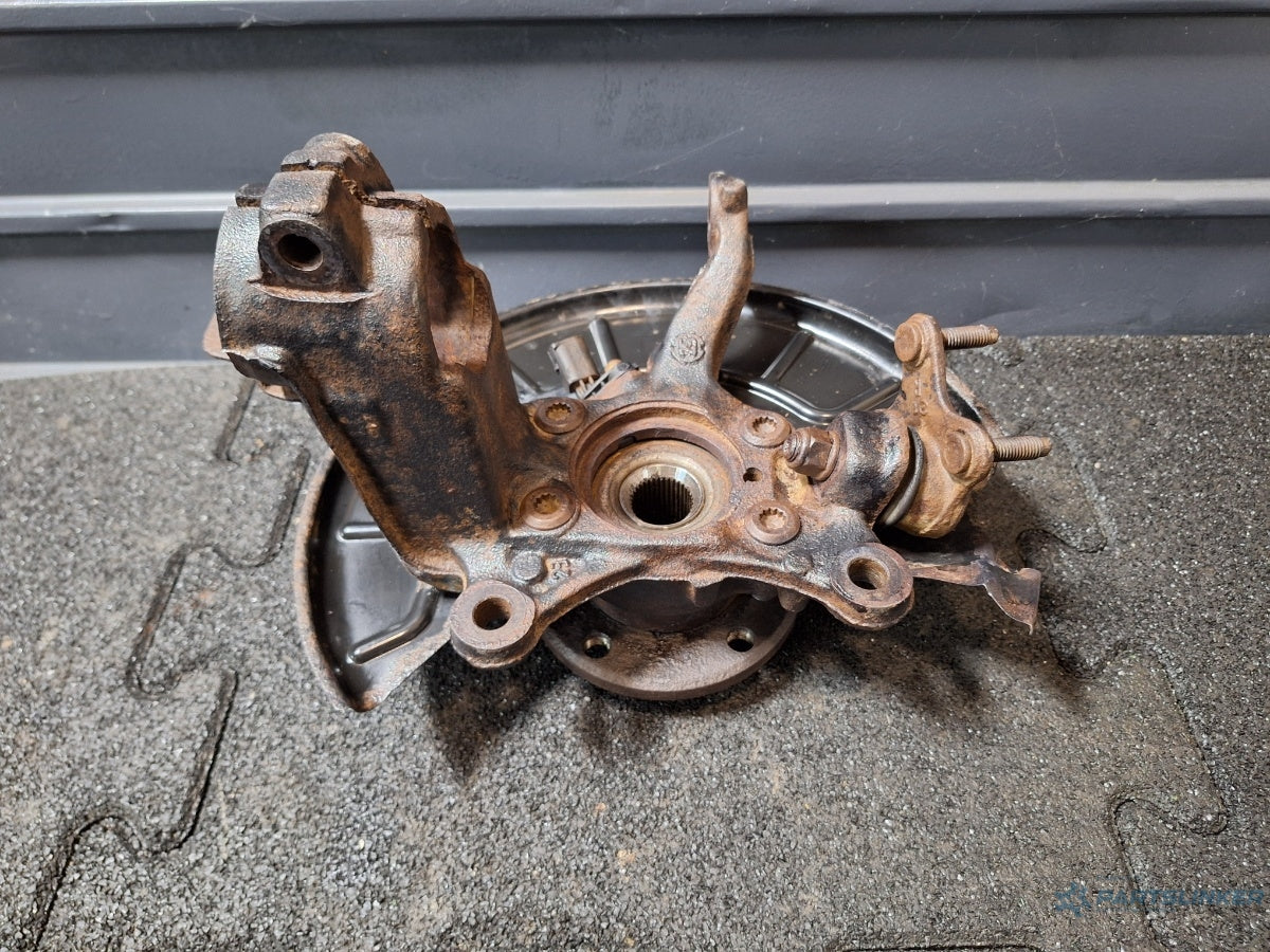 Fuzeta dreapta fata VOLKSWAGEN JETTA IV 162, 163, AV3, AV2 2009 - > TDI CAYC 5C0407256