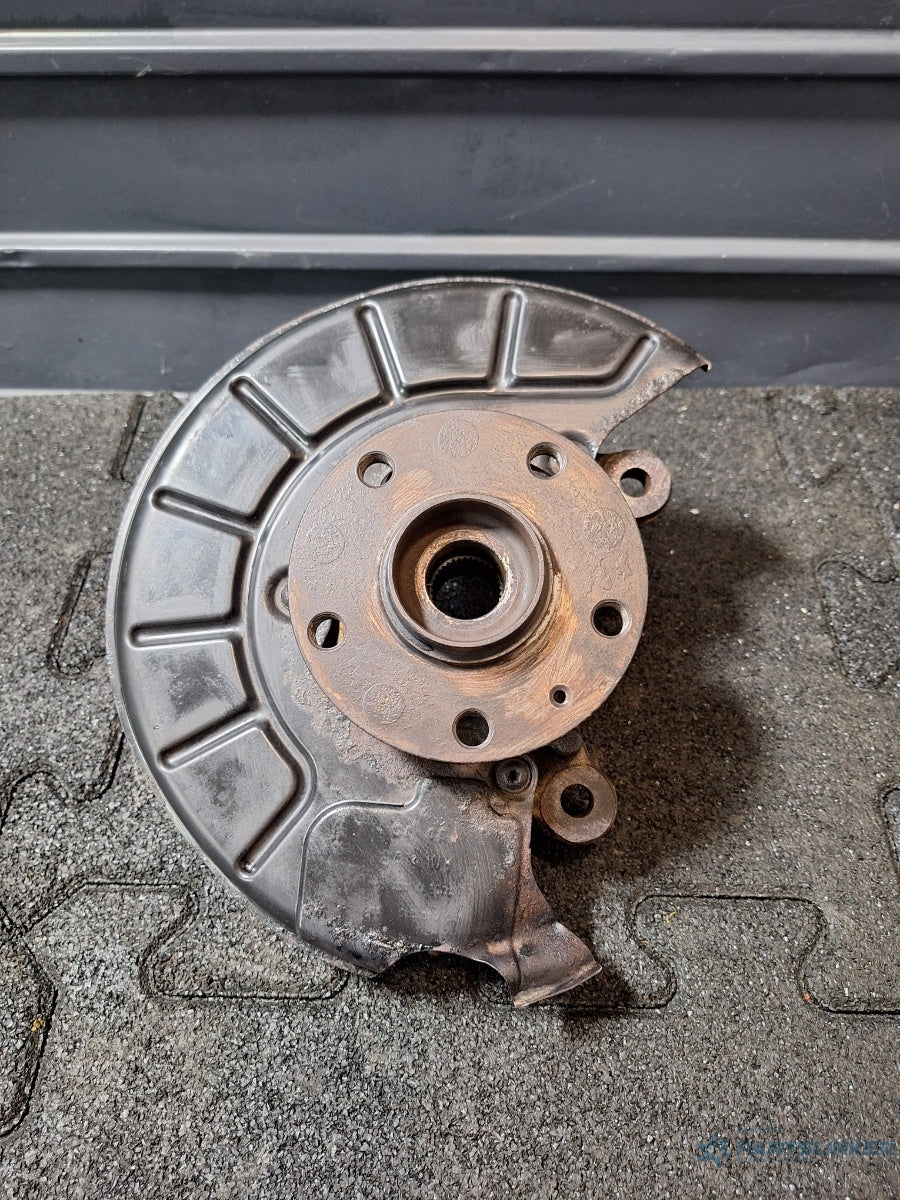 Fuzeta dreapta fata VOLKSWAGEN JETTA IV 162, 163, AV3, AV2 2009 - > TDI CAYC 5C0407256