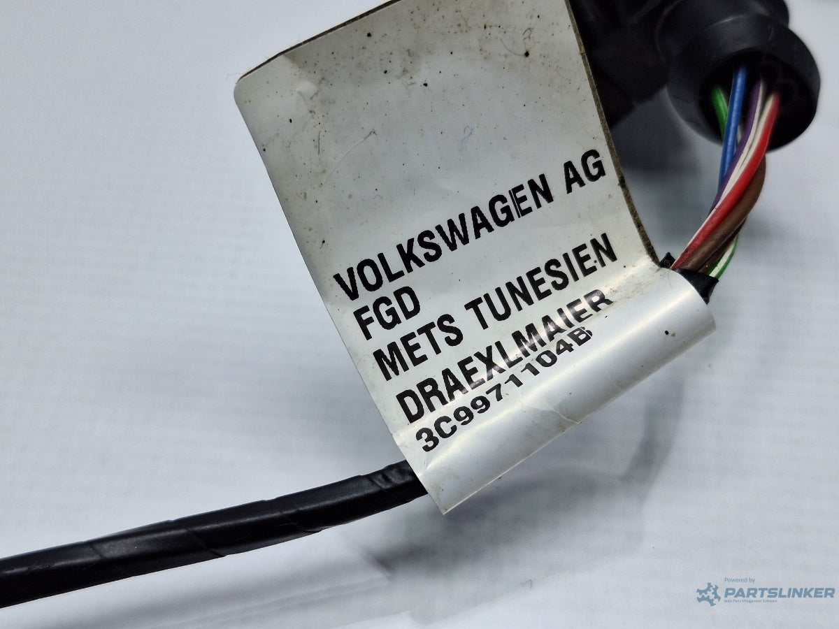 Instalatie senzori parcare spate VOLKSWAGEN PASSAT Variant 3C5 2005 - 2011 TDI CAYC 3C9971104B , 4F0973703