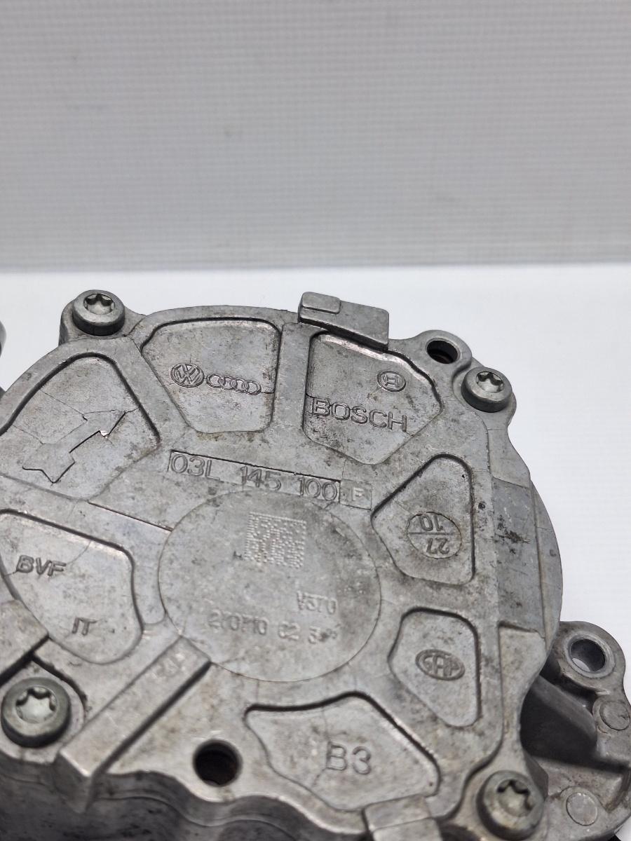 Pompa de vacuum VOLKSWAGEN JETTA IV 162, 163, AV3, AV2 2009 - >1.6 TDI CAYC 03L145100F