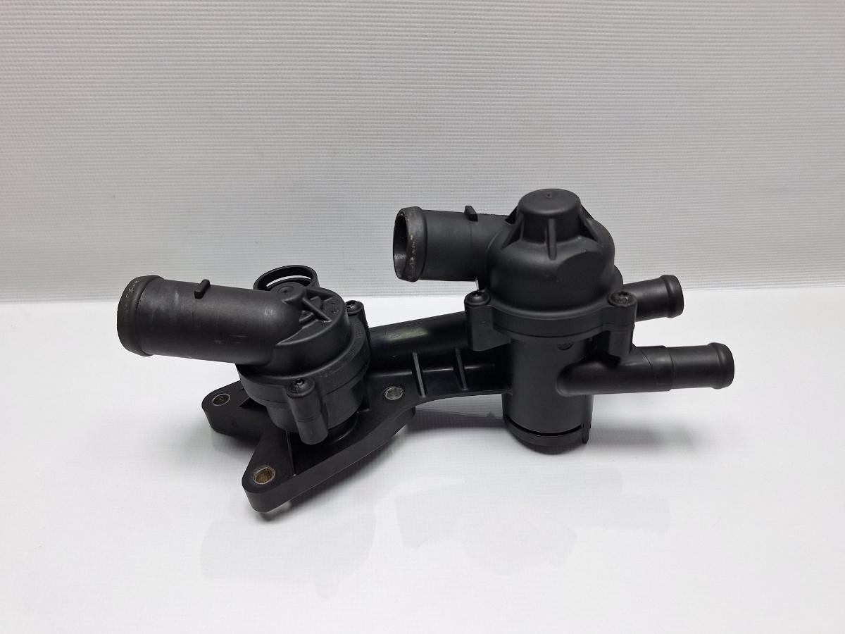 Corp termostat VOLKSWAGEN GOLF V 1K1 2003 - 2009 TSI CAXA 03C121026AC , 03C121121D