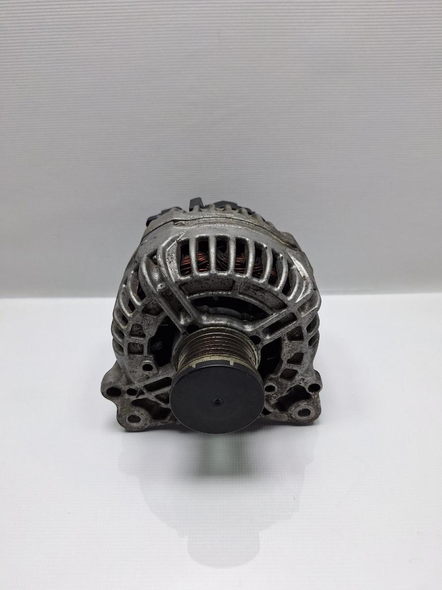 Alternator 140A VOLKSWAGEN GOLF VI 5K1 2008 - 2013 1.4 TSI CAXA BOSCH 0124525093 03C903023A