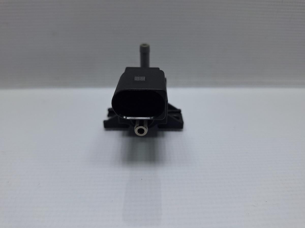 Supapa vacuum VOLKSWAGEN GOLF V 1K1 2003 - 2009 TSI CAXA 06F906283F