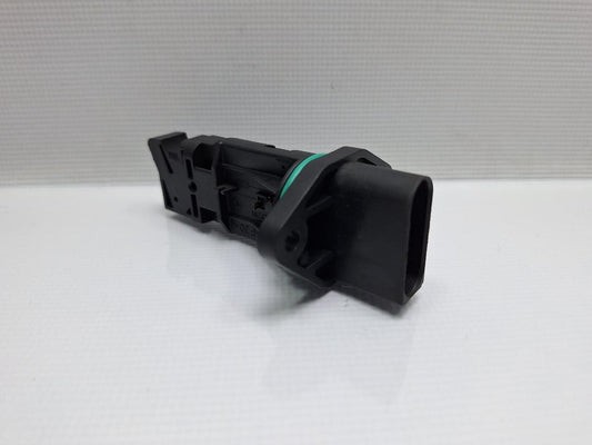 Senzor debitmetru aer AUDI A4 III Avant 8ED, B7 2004 - 2008 TDI 16V BLB, BRE BOSCH F00C2G2055