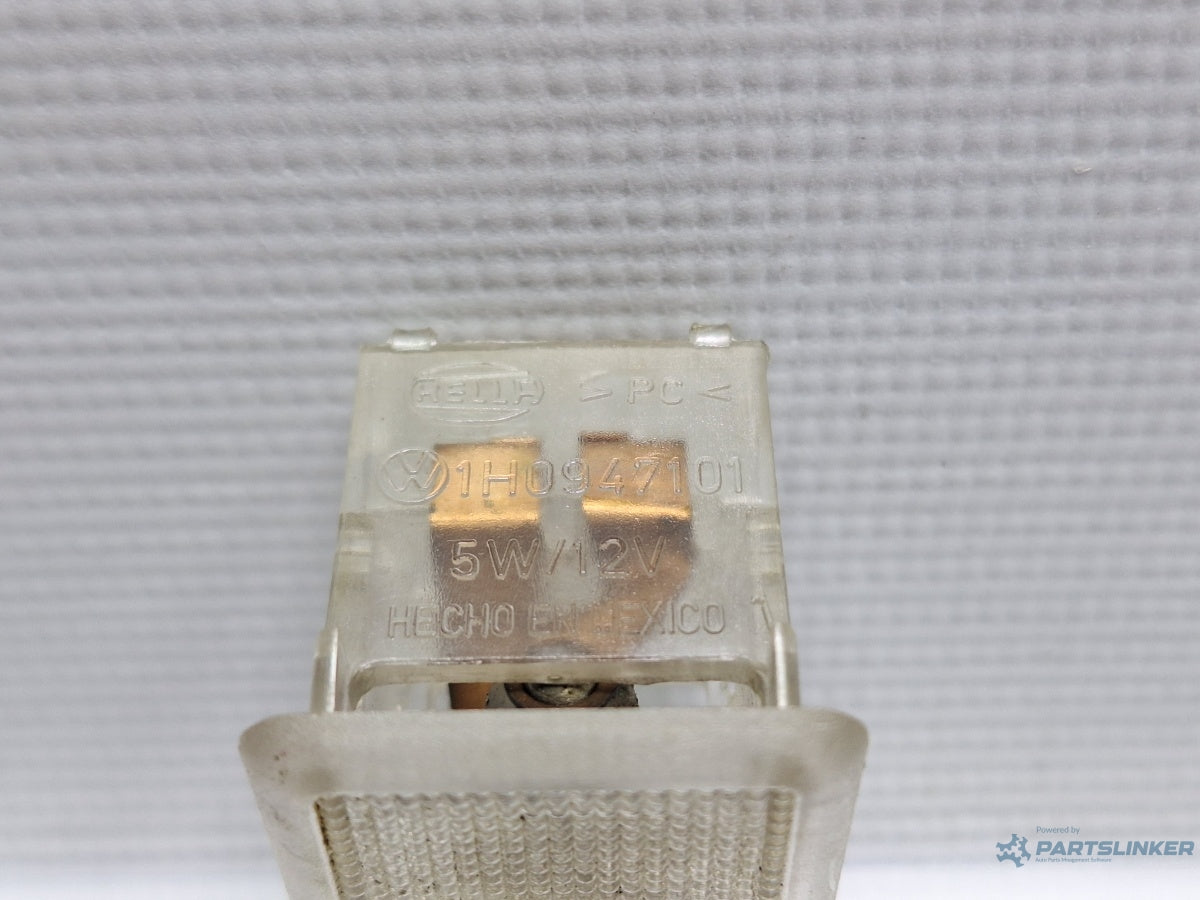 Lampa portbagaj VOLKSWAGEN NEW BEETLE 9C1, 1C1 1998 - 2010 1.6 1.6 AYD, BFS 1H0947101