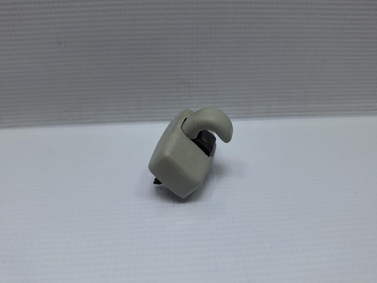 Prindere parasolar VOLKSWAGEN NEW BEETLE 9C1, 1C1 1998 - 2010 1.6 1.6 AYD, BFS 3B0857561A