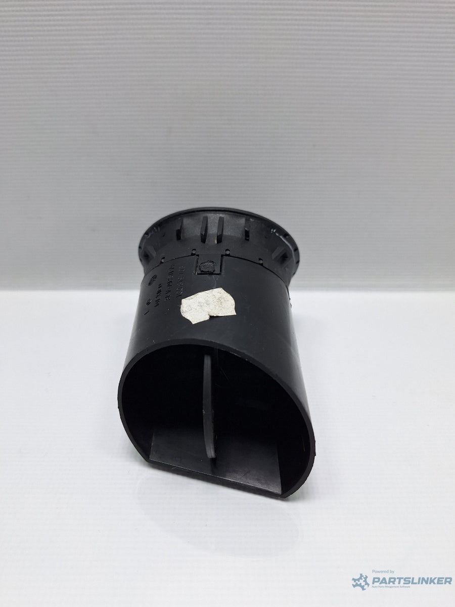 Grila ventilatie stanga VOLKSWAGEN NEW BEETLE 9C1, 1C1 1998 - 2010 1.6 1.6 AYD, BFS 1C0819703