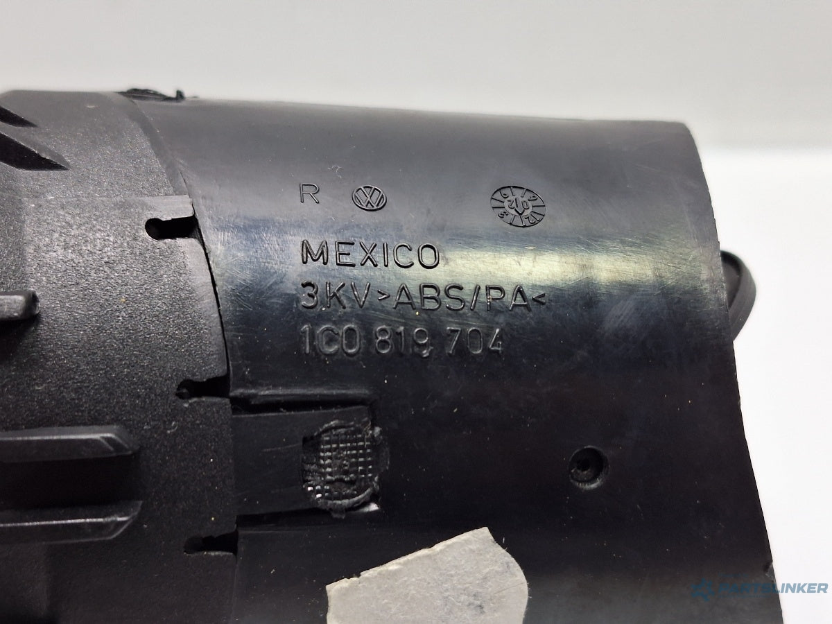 Grila ventilatie dreapta VOLKSWAGEN NEW BEETLE 9C1, 1C1 1998 - 2010 1.6 1.6 AYD, BFS 1C0819704