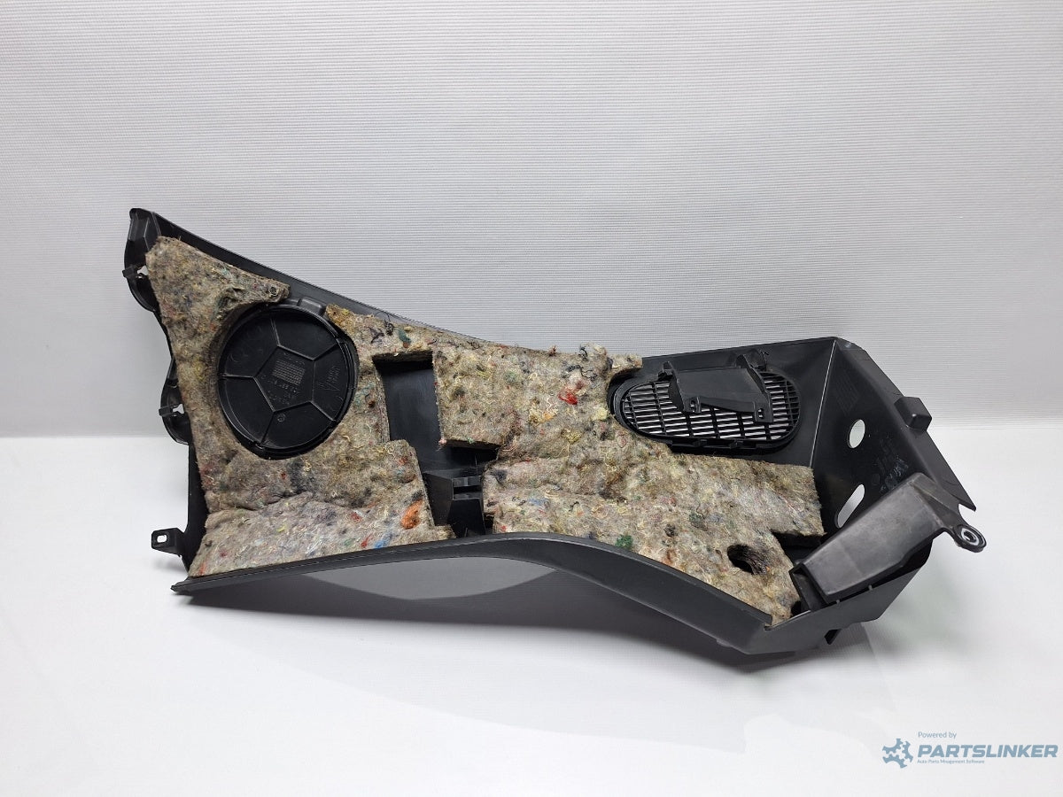 Ornament portbagaj stanga VOLKSWAGEN NEW BEETLE 9C1, 1C1 1998 - 2010 1.6 1.6 AYD, BFS 1C0867761E