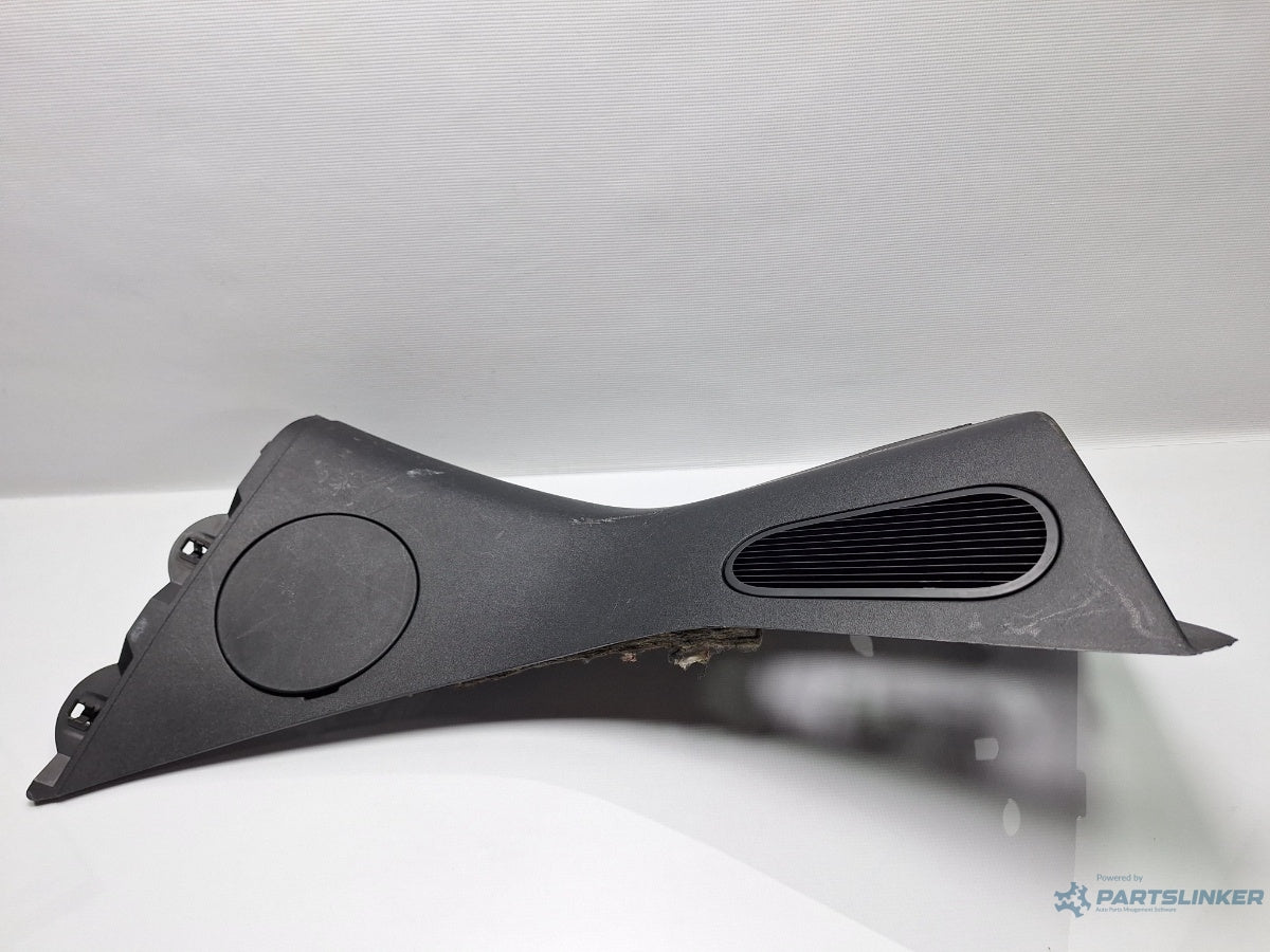 Ornament portbagaj stanga VOLKSWAGEN NEW BEETLE 9C1, 1C1 1998 - 2010 1.6 1.6 AYD, BFS 1C0867761E