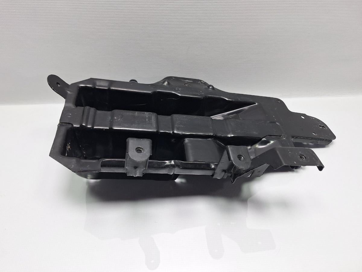 Suport baterie VOLKSWAGEN NEW BEETLE 9C1, 1C1 1998 - 2010 1.6 1.6 AYD, BFS 1C0804373G
