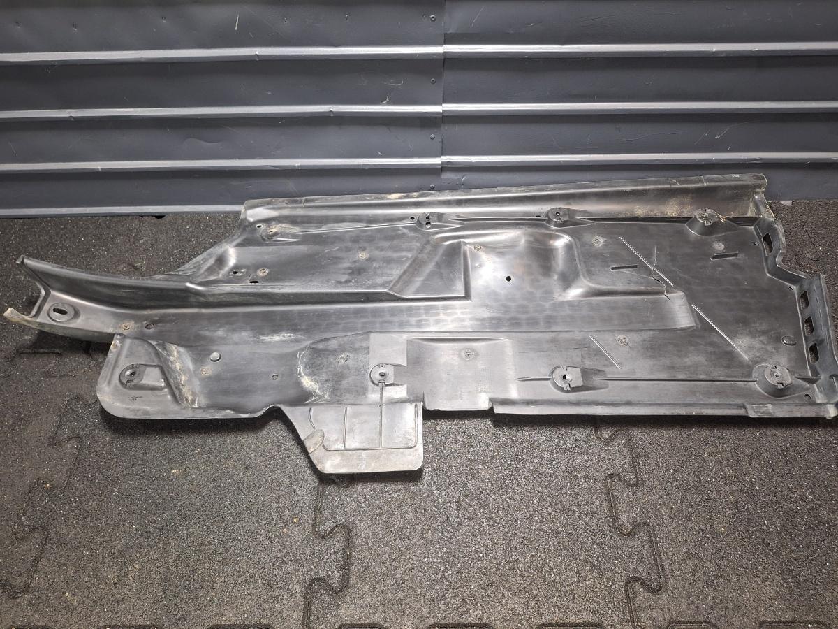 Scut podea dreapta SEAT IBIZA V 6J5, 6P1 2008 - > TDI BMS 6Q0825202M