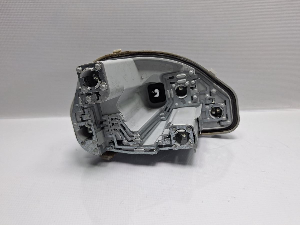 Soclu stop stanga SEAT IBIZA V 6J5, 6P1 2008 - > TDI BMS 6J4945257A