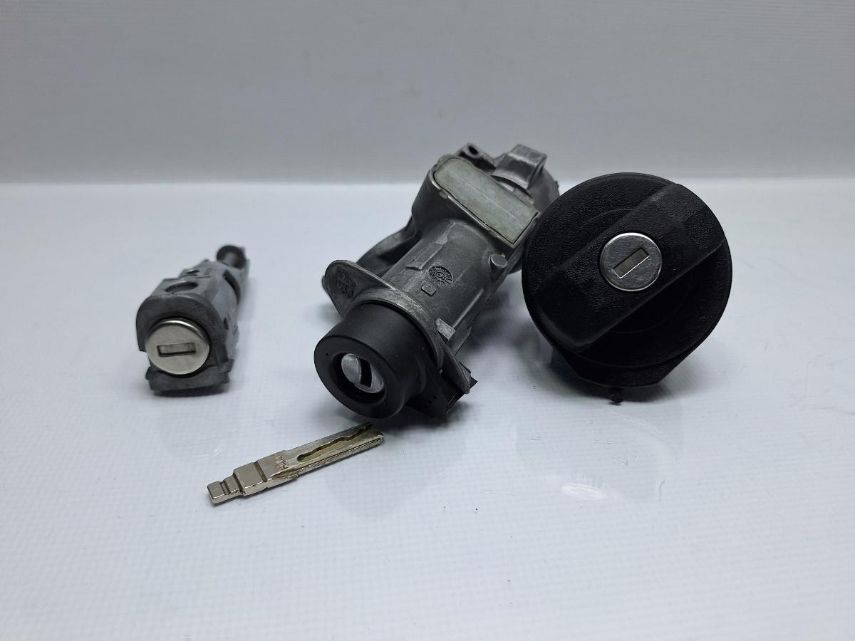 Contact si cheie cu butuci  SEAT IBIZA V 6J5, 6P1 2008 - > TDI BMS 4B0905851C