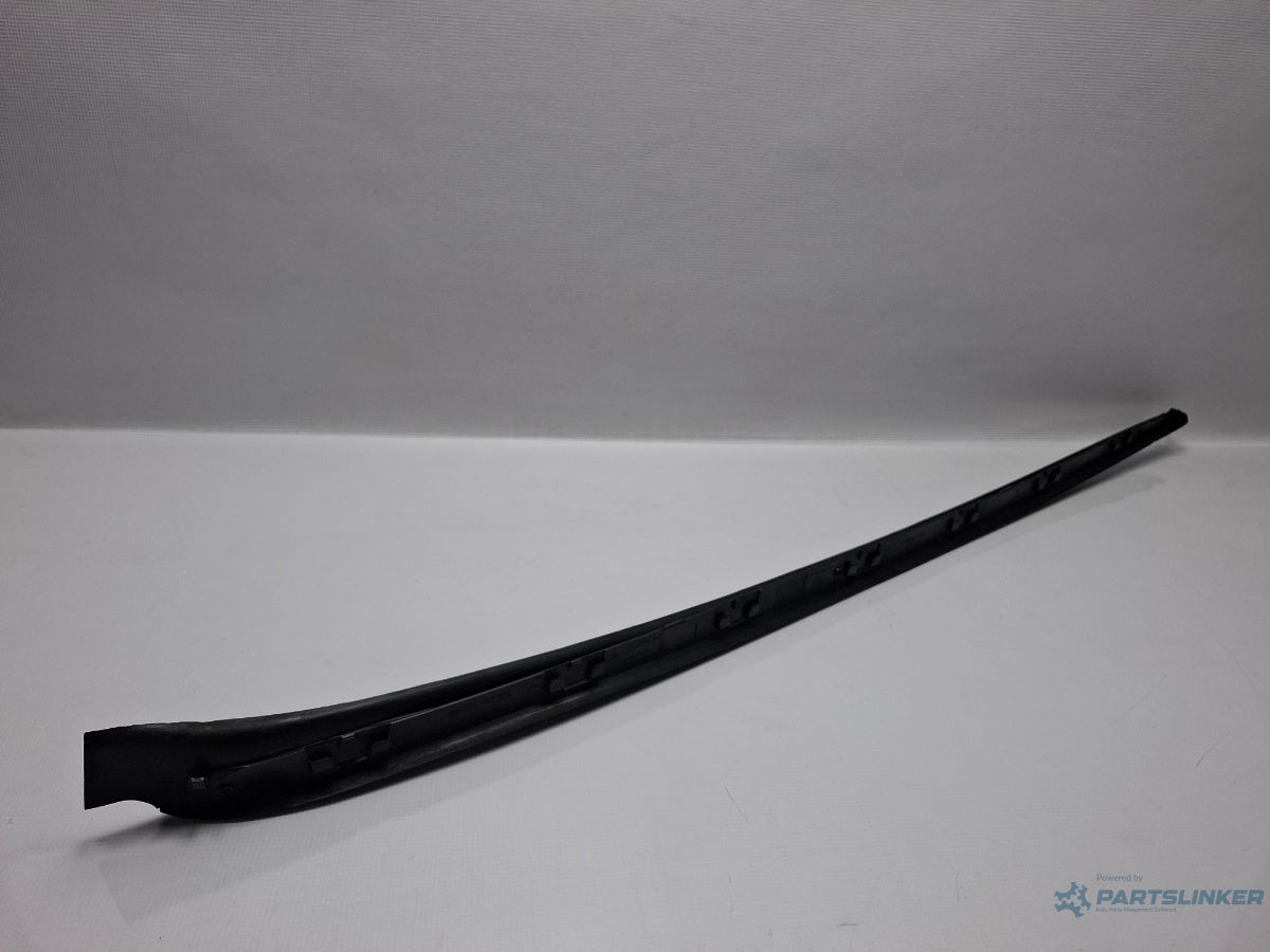 Cheder parbriz dreapta SEAT IBIZA V 6J5, 6P1 2008 - > TDI BMS 6J0854320A