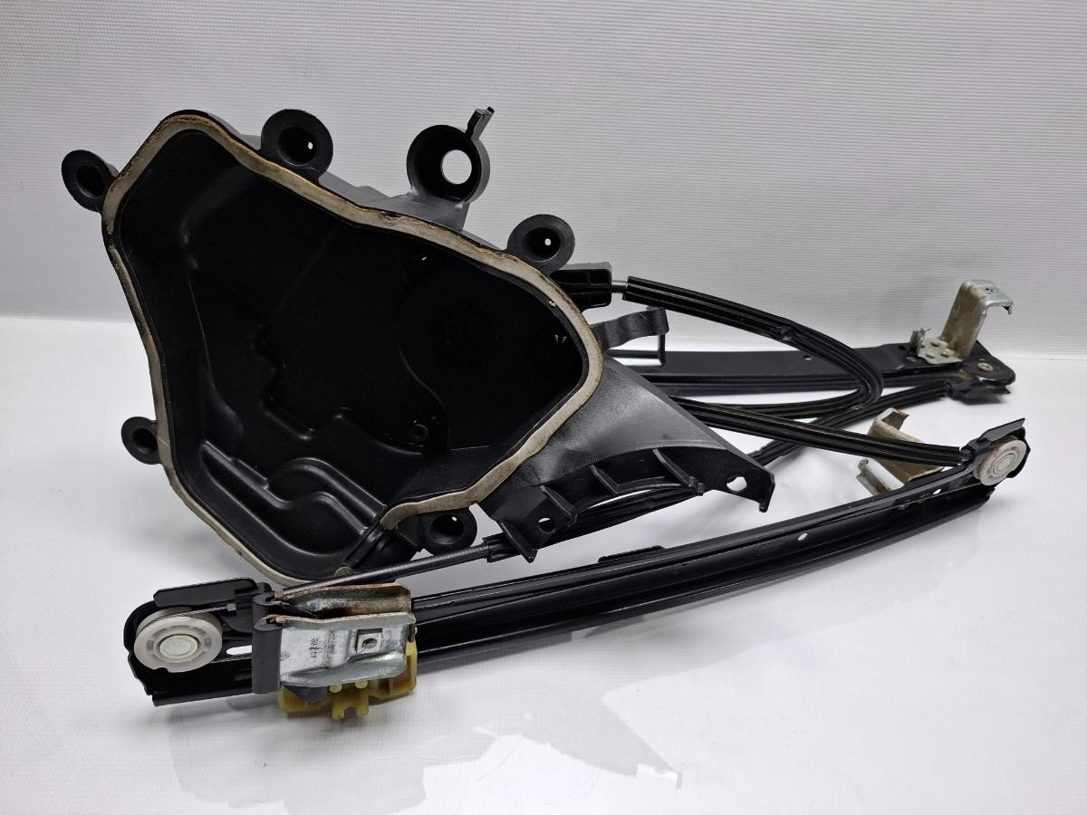 Macara Geam dreapta fata SEAT IBIZA V 6J5, 6P1 2008 - >1.4 TDI BMS 6J4837402