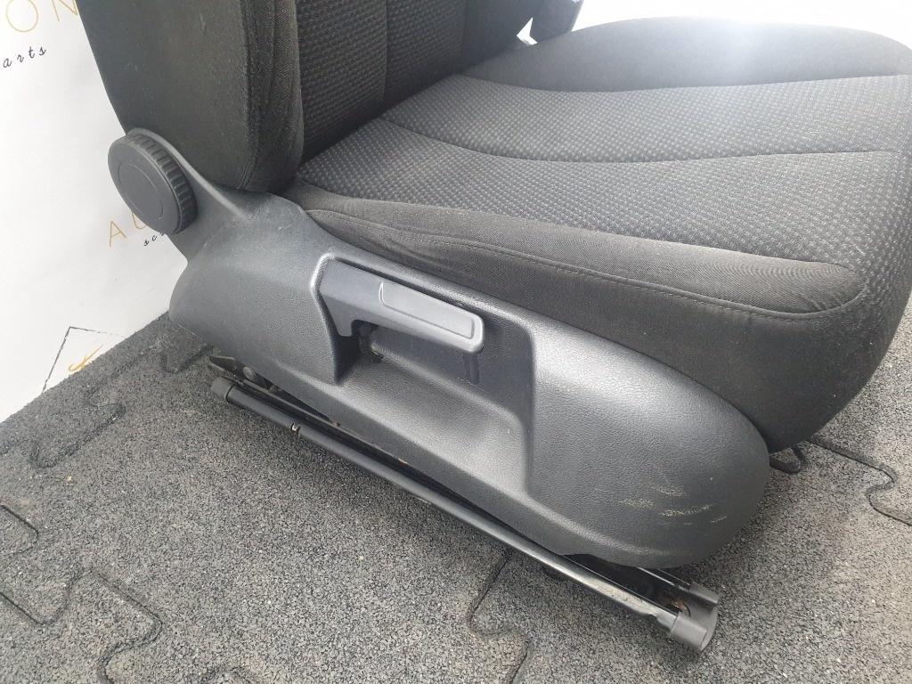 Scaun dreapta fata VOLKSWAGEN PASSAT Variant 3C5 2007 2.0 TDI BMP 103KW|140HP 2007