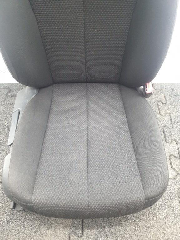 Scaun dreapta fata VOLKSWAGEN PASSAT Variant 3C5 2007 2.0 TDI BMP 103KW|140HP 2007