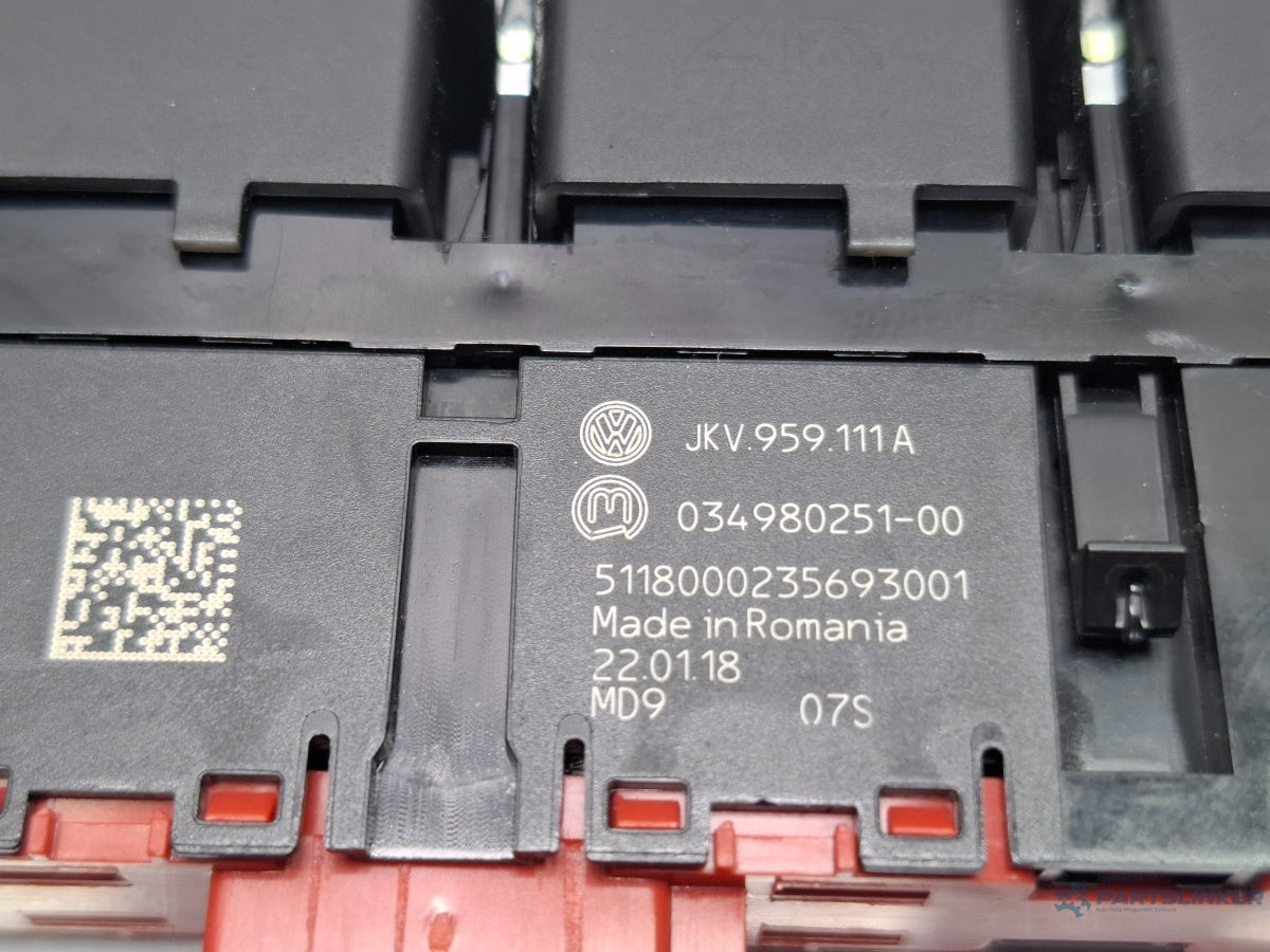 Consola butoane VOLKSWAGEN PASSAT Variant 3G5 2014 - > TDI CRLB, DBGA, DFGA JKV959111A