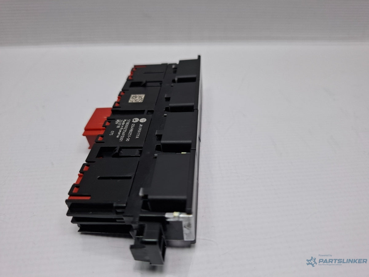 Consola butoane VOLKSWAGEN PASSAT Variant 3G5 2014 - > TDI CRLB, DBGA, DFGA JKV959111A