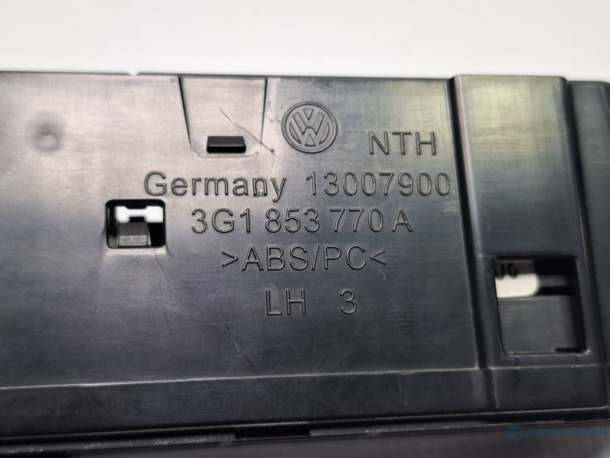 Consola butoane/ buton avarie VOLKSWAGEN PASSAT Variant 3G5 2014 - > TDI CRLB, DBGA, DFGA 3G1853770A