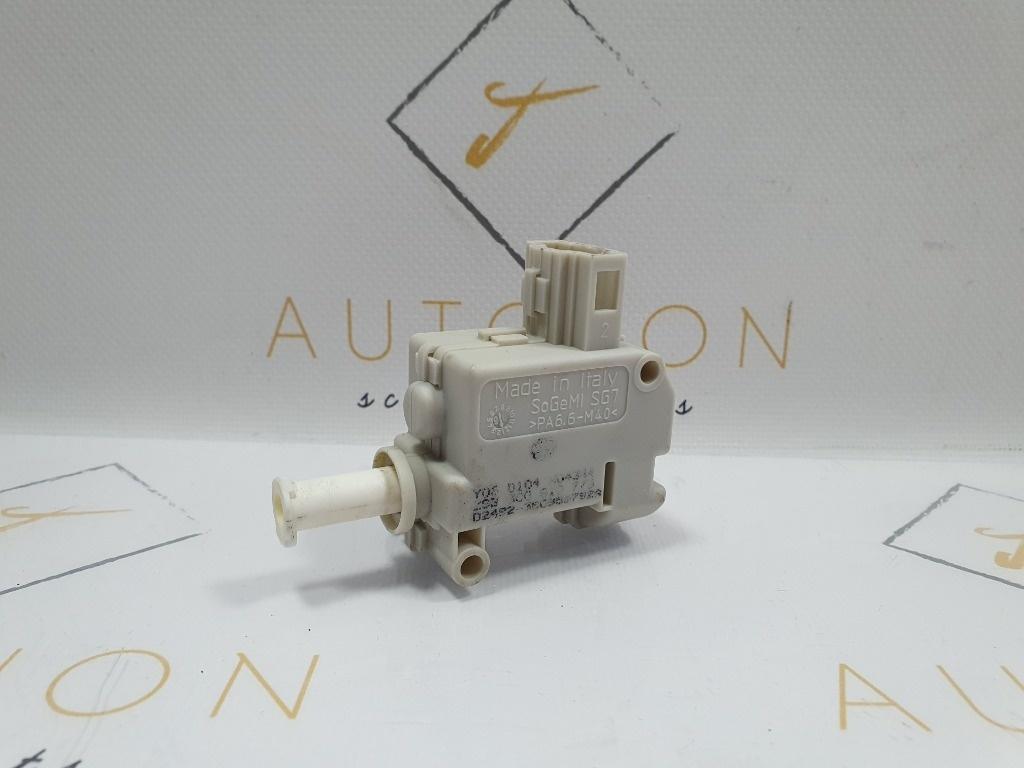 Actuator rezervor VOLKSWAGEN PASSAT Variant 3C5 2005 - 2011 3C0910773