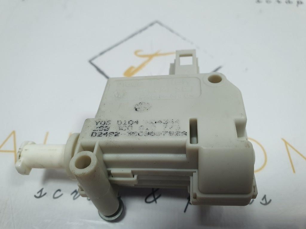 Actuator rezervor VOLKSWAGEN PASSAT Variant 3C5 2005 - 2011 3C0910773
