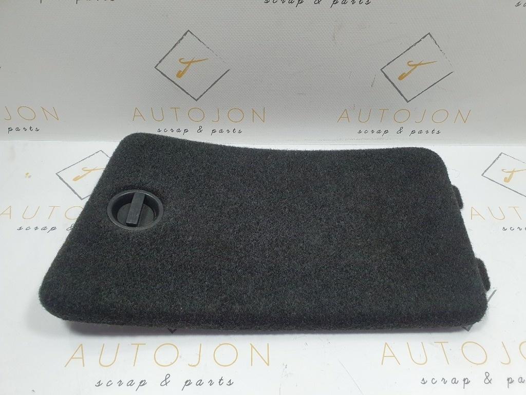 Capac ornament portbagaj dreapta VOLKSWAGEN PASSAT Variant 3C5 2005 - 2011 1.6 1.6 BSE, BSF 3C9868886