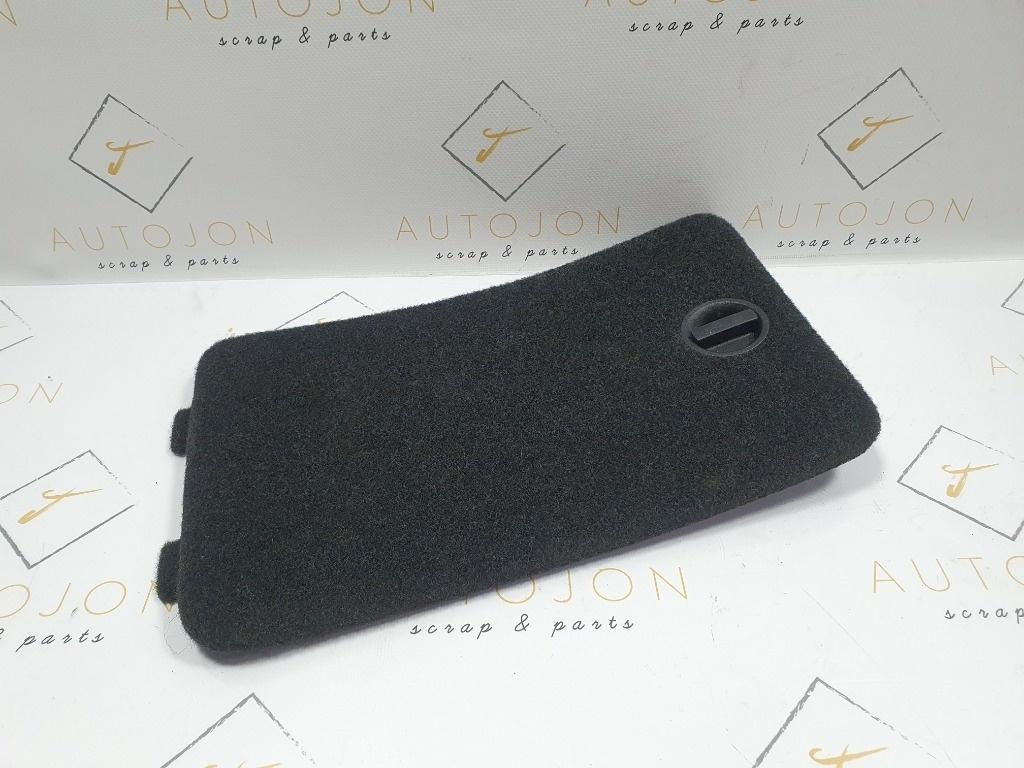 Capac ornament portbagaj dreapta VOLKSWAGEN PASSAT Variant 3C5 2005 - 2011 1.6 1.6 BSE, BSF 3C9868886