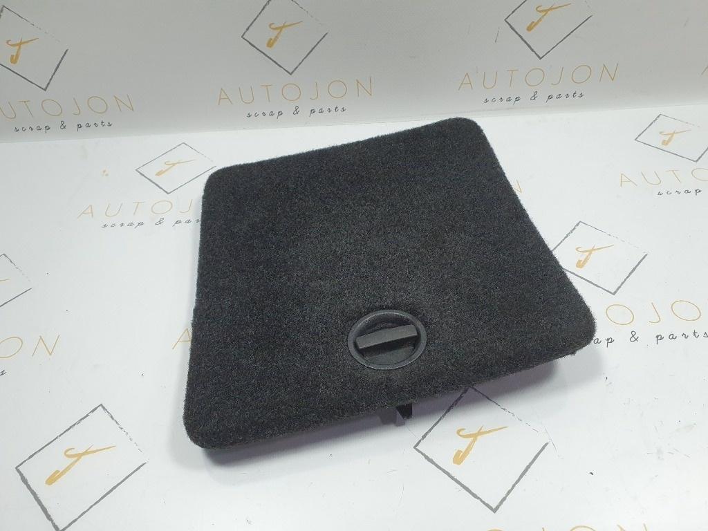 Capac ornament portbagaj stanga VOLKSWAGEN PASSAT Variant 3C5 2007 2.0 TDI BMP 103KW|140HP 2007