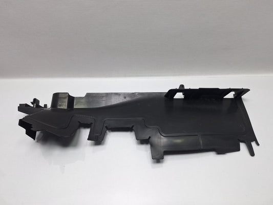 Deflector aer radiatoare stanga VOLKSWAGEN PASSAT Variant 3G5 2014 - > TDI CRLB, DBGA, DFGA 3G0121283C