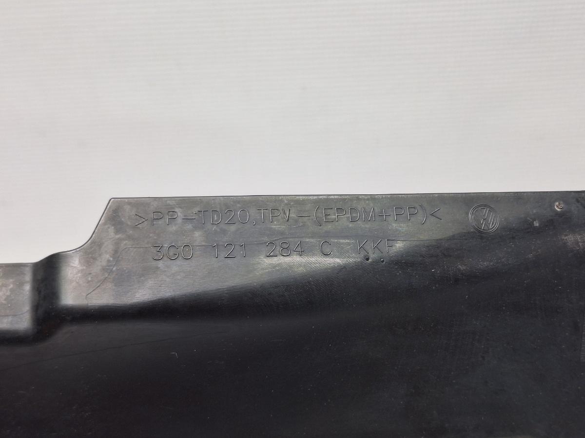 Deflector aer radiatoare dreapta VOLKSWAGEN PASSAT Variant 3G5 2014 - > TDI CRLB, DBGA, DFGA 3G0121284C