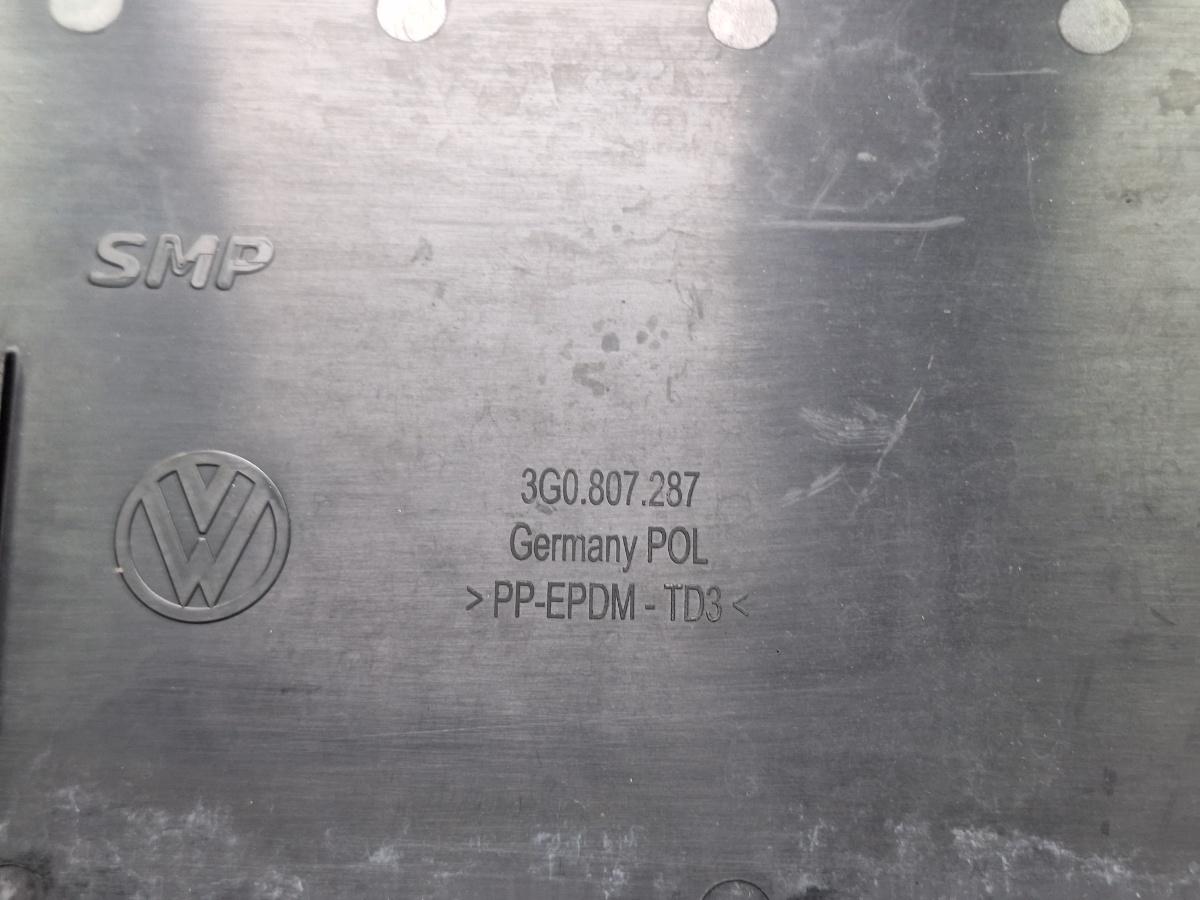 Cadru suport numar de inmatriculare fata VOLKSWAGEN PASSAT Variant 3G5 2014 - > TDI CRLB, DBGA, DFGA 3G0807287