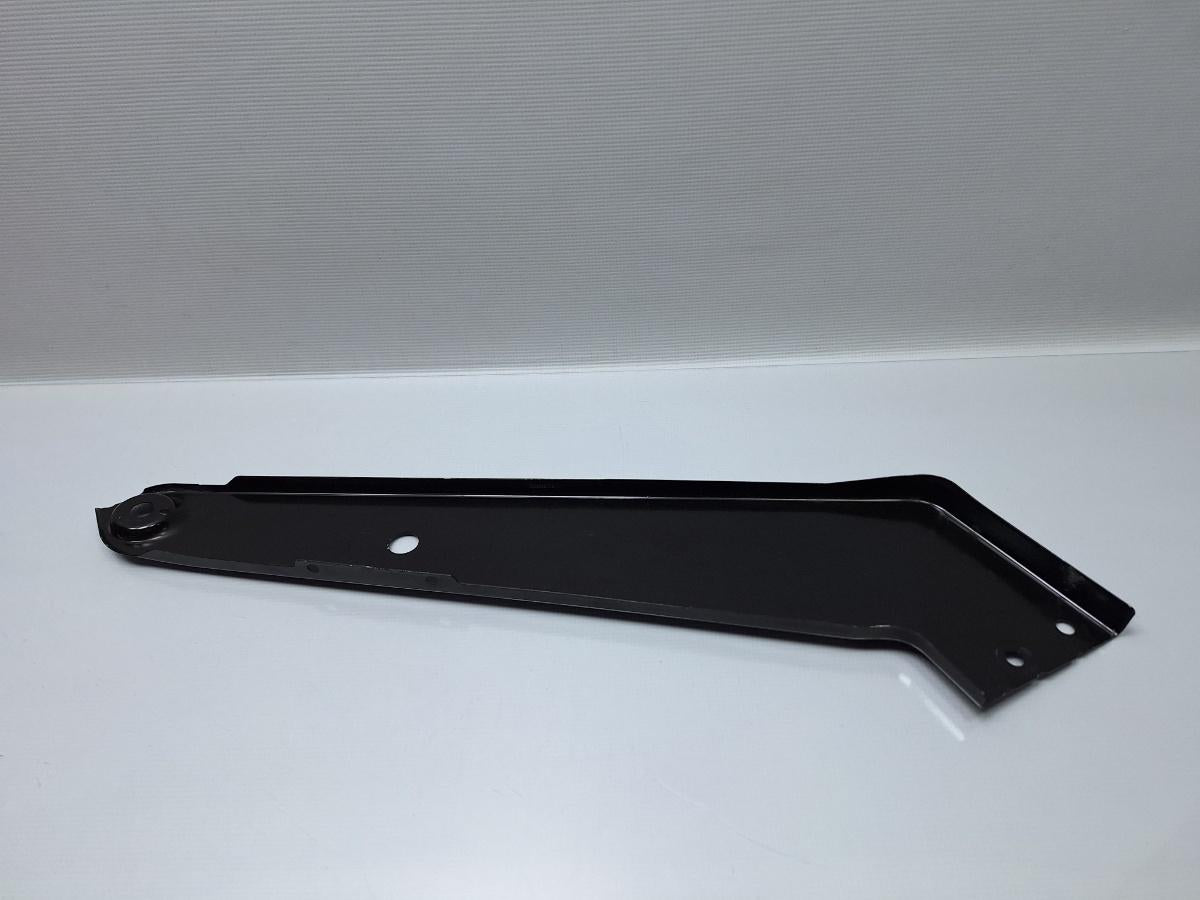 Suport tragher dreapta VOLKSWAGEN PASSAT Variant 3G5 2014 - > TDI CRLB, DBGA, DFGA 3G0805932
