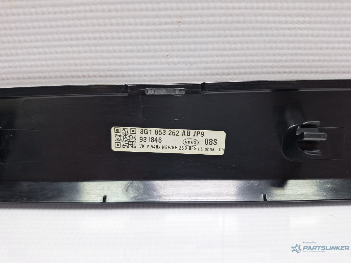 Ornament treem plansa bord VOLKSWAGEN PASSAT Variant 3G5 2014 - > TDI CRLB, DBGA, DFGA 3G1853262AB