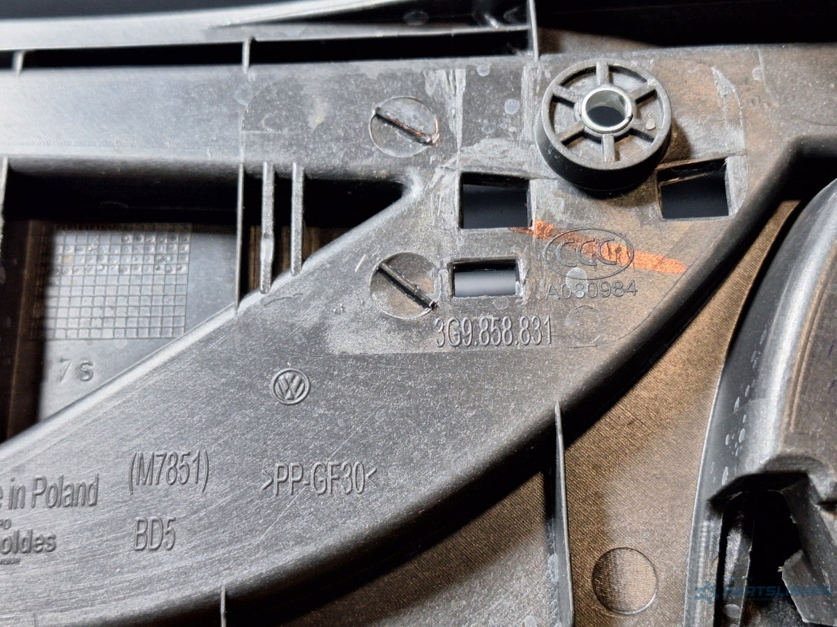 Sina mocheta portbagaj stanga VOLKSWAGEN PASSAT Variant 3G5 2014 - > TDI CRLB, DBGA, DFGA 3G9858831