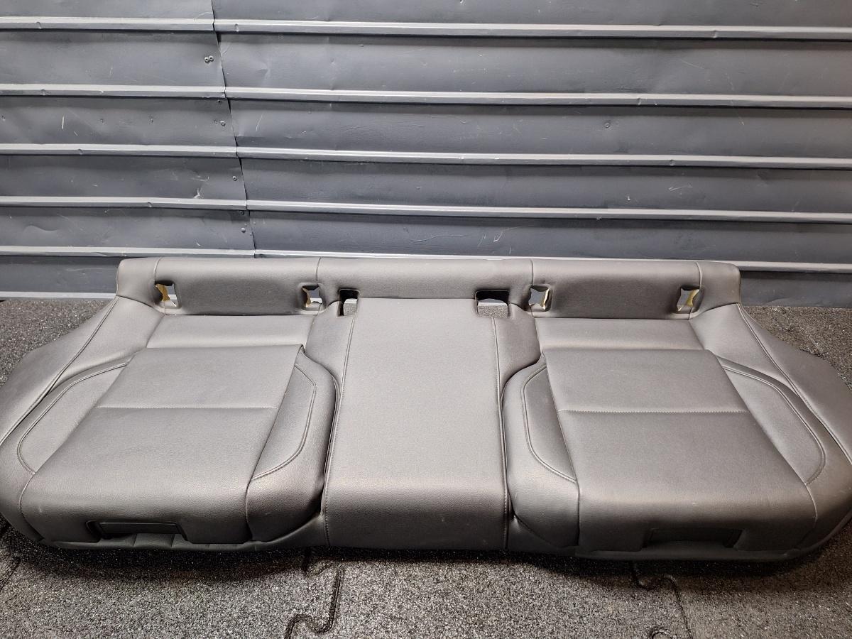Bancheta piele cu scaunele copii VOLKSWAGEN PASSAT Variant 3G5 2014 - > TDI CRLB, DBGA, DFGA 3G0885405AQ